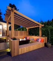 Holz Pergola Garten Abgeschragtes Dach Ingerierte Sitzbanke Feuerstelle Mitte Pergola Design Pergola Plane Hintergarten