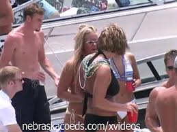 Rhubarb, a means of recovering our health, society and economy. Party Cove Rainy Day Part 1