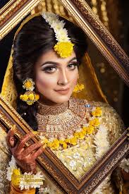 Gaye Holud Jewelry Bridal Photography Poses Indian Wedding Makeup Bridal Makeup Wedding