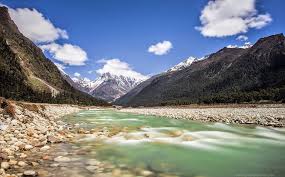 Yumthang valley of flowers in north sikkim. Yumthang Valley Zero Point Weather In March April Best Travel Guide