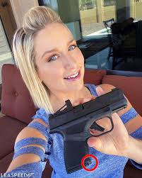 With its short magazine, a low red dot, and it's grippy texture, the SA  Hellcat is a solid compact carry pistol packing 11+1 rounds. One thing I've  noticed is when using the