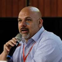 Learn about the Mentors helping entrepreneurs in our program