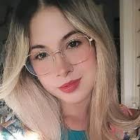 Jennifer Angulo's Instagram, Twitter & Facebook