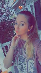 Jordan Claypool's Instagram, Twitter & Facebook