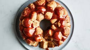 Overnight Monkey Bread - Greedy Eats