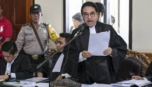 In january 2017, sitompul was investigated alongside several other justices on the constitutional court in relation to a graft scandal. Sidang Kasus Angeline Hotma Sitompul Saksi Diatur Polisi Nasional Tempo Co