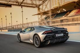 This baby lambo has everything you need | carfection 4k. Lamborghini Huracan Evo Performance Und Alltagsnutzen Stern De