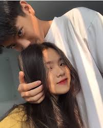 Couple hand whatsapp dp images, new beautiful dps for whatsapp & facebook #handswhatsappdps #khanbiavlog. All The Viral Wedding Photos The Internet Fell In Love Ulzzang Korean Couple Photoshoot