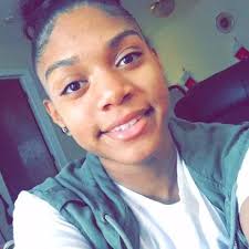 Kiara Irving (@Qveen_Bee_Kiara)