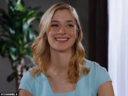 Consultez notre catalogue de films gratuits, votre prochain voyage est ici. Kassandra Clementi To Debut In Bachelor Satire Unreal Daily Mail Online