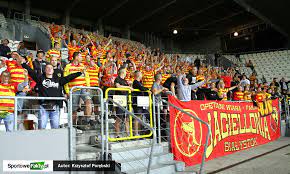 You are currently watching jagiellonia białystok vs cracovia kraków live stream online in hd. Cracovia Krakow Jagiellonia Bialystok 1 1 Wp Sportowefakty