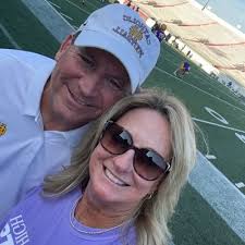 Candis Bland (@candis16)