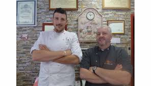 Achetez en ligne les produits des chocolatiers meilleurs ouvriers de france sur bonschocolatiers.com. Gastronomie Ce Meilleur Ouvrier De France Succede A Laurent Ducret Aux Rousses