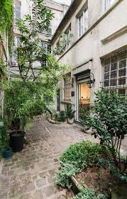 Schau Dir Dieses Grossartige Inserat Bei Airbnb An Calm Cosy Appartment In Paris Center Marais Apartments Zur Garten Grundriss Hofgarten Hinterhof Garten