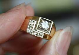 Mens Vintage Diamond Ring Featuring Approximately 1 2 Carat Center Stone That Is Set In 14k Yellow Gold This Ha Rings For Men Men Diamond Ring Mens Pinky Ring