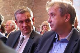 Strahlende "Minerva-Ministerin"