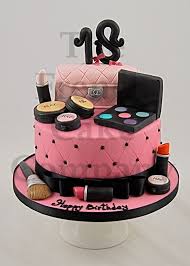 Cake For Teenagers Make Up Make Up Cake 18th Birthday Cake My Birthday Cake