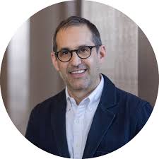 Mariamllela Ferreira's email & phone