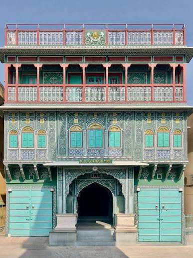 WithinTheWalls #PaintedPortals ~ Kothari Haveli | कोठारी हवेली Situated in the old settlement block, the urban mansion of the Kothari family is quite the local landmark, mainly due to its beautiful and