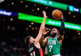 NBA: los Celtics le dieron una paliza a los Miami Heat por 110-97 y  pusieron la definición al rojo vivo - EL PAÍS Uruguay