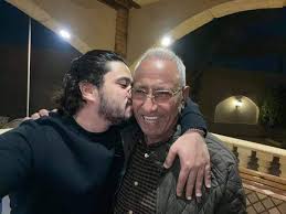 بهاء سلطان رغم إعلانه انتهاء أزمته مع المنتج المصري نصر محروس مالك شركة فري ميوزيك وفسخ التعاقد بينهما بعد أكثر من 8 سنوات من الخلاف والاحتكار، وذلك قبل حوالي يومين. ÙˆÙØ§Ø© Ø§Ù„Ù…Ù†ØªØ¬ Ø§Ù„Ù…ÙˆØ³ÙŠÙ‚ÙŠ Ø§Ù„Ù…ØµØ±ÙŠ Ø§Ù„Ø´Ù‡ÙŠØ± Ù…Ø­Ø±ÙˆØ³ Ø¹Ø¨Ø¯ Ø§Ù„Ù…Ø³ÙŠØ­ Rt Arabic