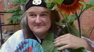 Homoseksuel digter overkom depression ved at sætte ild til sine 'haters'