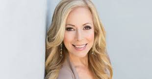 Lauri Burns of The Teen Project: “Every time we do a a positive action an  angel of light descends to earth and there is a little less darkness in our  world” |