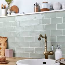 Cuisine, salle de bain, intérieur et extérieur. Carrelage Mur Forte Uni Sauge Brillant L 7 5 X L 15 Cm Bakerstreet Leroy Merlin