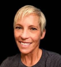 Dawn Kearney's Instagram, Twitter & Facebook