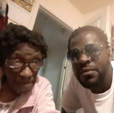 Thanks to everyone that came out and celebrated with me Saturday I really  enjoyed you all 💯🖤👑♒