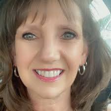 Leo women sharing their birthdays and ages