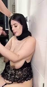 Big Boobs Arab MILF Sucks Like a Pro and gets Huge Cumshot | xHamster