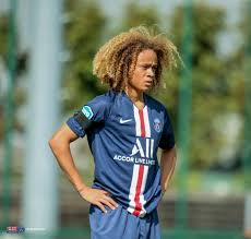 L'equipe de france u18 a remporté le tournoi lafarge foot avenir. Revue De Presse U19 Xavi Simons La Nouvelle Pepite Du Psg Le Parisien Les Titis Du Psg
