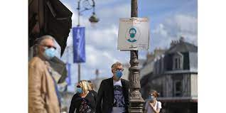 « si le port du masque est inutile pour les personnes saines, il relève de l'absurde pour les enfants qui ne sont pas porteurs et ne transmettent pas la maladie. Covid 19 Fin Du Masque Obligatoire Dehors Quels Risques De Contamination A L Exterieur