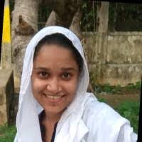 Sarah Hadi's Instagram, Twitter & Facebook