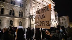 28 cze 2021 | 21:00 (zakończony) Szwajcaria Bedzie Zakaz Noszenia Burek I Nikabow