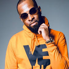 James Molinelli's Instagram, Twitter & Facebook