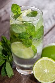 Gartending 17 Refreshing Summer Herb Garden Cocktails Garden Therapy Best Mojito Recipe Cocktail Gardening Mojito Recipe