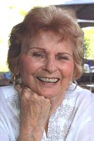 Holly Farrah-Elliott Obituary