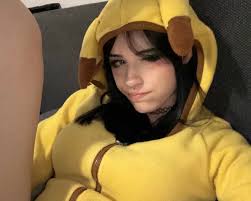 shadowifey on X: was geht? t.coUXf8uiNX1u  X