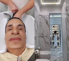 Luxo em Dourado: A Vida de uma Rica