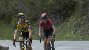 At this moment mark padun was already descending towards morzine, and from there all that remained were a few kilometers and a moderate climb to les gets. Whhvyx0iprbv4m