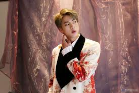 Sebagai seorang penulis lagu dia mempunyai lima lagu terakreditasi . Diharapkan Jadi Aktor Ini Jawaban Jin Bts Halaman All Kompas Com