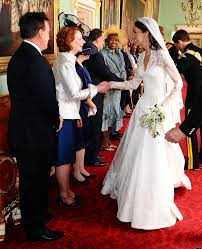 Videos at tv news 24h can use. Princess Eugenie Wedding Dress Details Cost Designer And Tiara Revealed