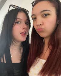 caroline gamble (@carolinegambleee) • Instagram photos and videos