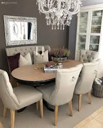 Bu Evin Sakin Stili Isiltilarla Sihirli Bir Dokunus Kazaniyor Ev Gezmesi 2020 Ev Dekoru Mobilya Fikirleri Ev Ic Mekanlari