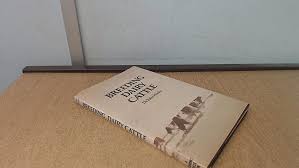 Breeding Dairy Cattle: Hinks, John: 9780852361368: Amazon.com: Books