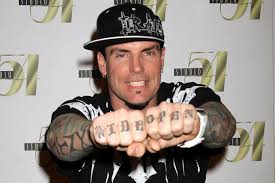 Vanilla ice breaking news, photos, and videos. Vanilla Ice To Join Amish Community For New Reality Show