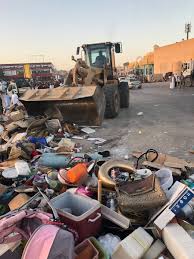 أمانة منطقة الرياض on twitter قامت أمانة منطقة الرياض اليوم بحملة على حراج بن قاسم القديم بمشاركة المكتب الأمني المشترك وتنظيف الموقع مما عرضه الباعة المخالفين داخل وخارج الحراج وضبط ٢٤ عامل يعملون لحسابهم