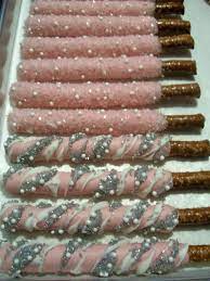 Chocolate Covered Pretzel Rods Baby Shower Favors In Pink Blue And Yellow Bab Baby Shower De Color Rosa Pretzels Cubiertos De Chocolate Comida Para Baby Shower